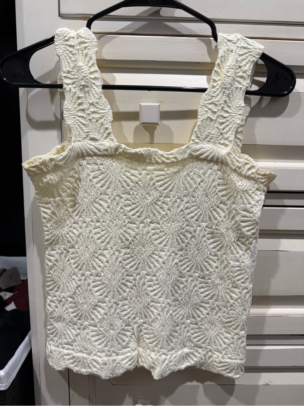 Women’s Textured Cream Tank Top